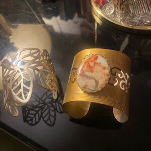 2 fabulous cuffs will fit any size wrist. Bendable fabulousity custom 🩷